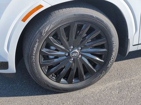 Used 2024 Hyundai Palisade Calligraphy image 12