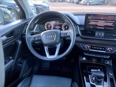 Used 2021 Audi Q5 e Premium Plus w/ Premium Plus Package image 5