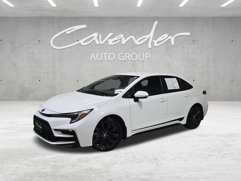 Used 2024 Toyota Corolla SE FWD image 1