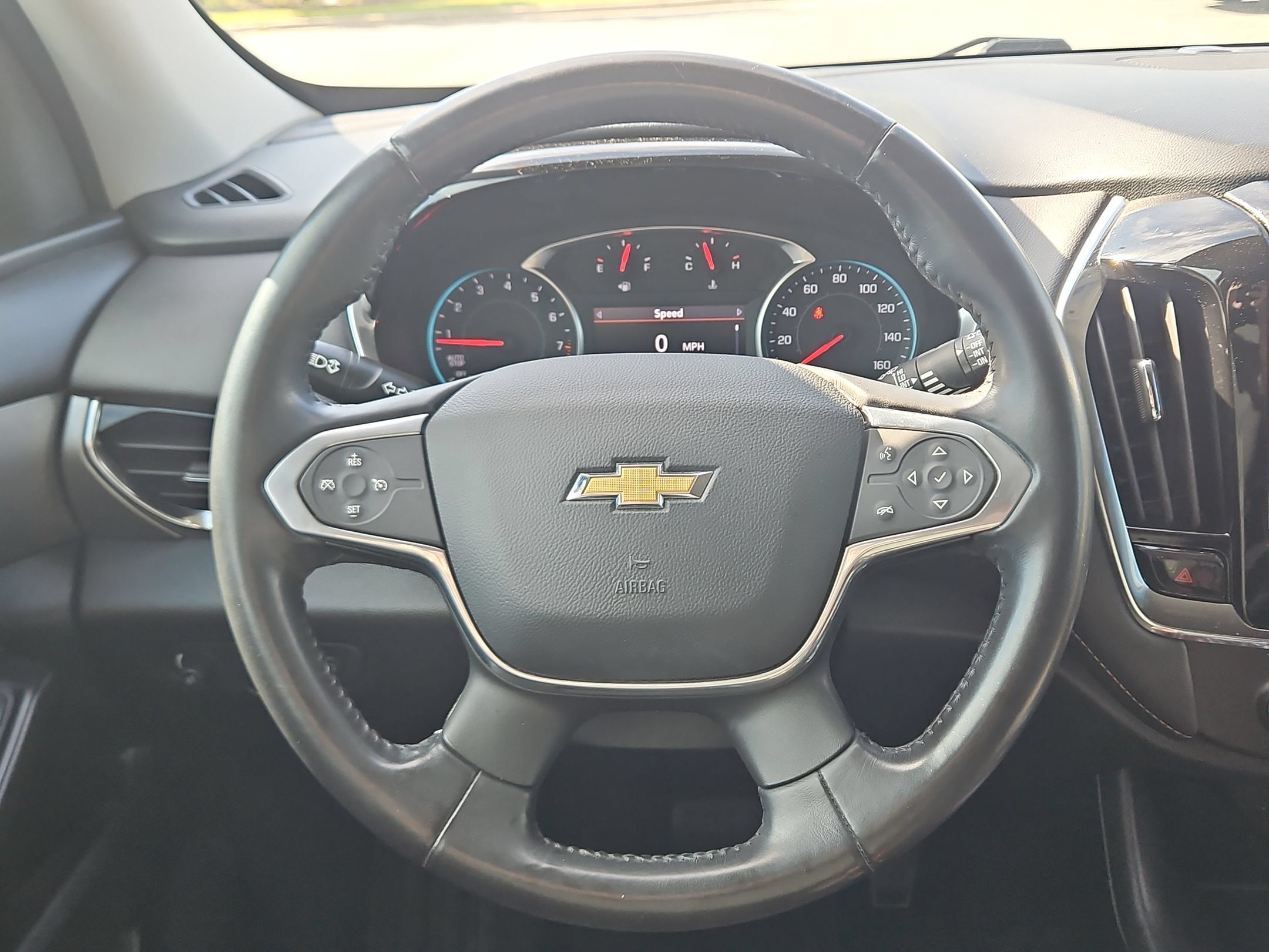 Used 2020 Chevrolet Traverse LT FWD image 26