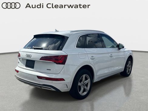 Used 2023 Audi Q5 2.0T Premium w/ Convenience Package AWD/4WD image 3