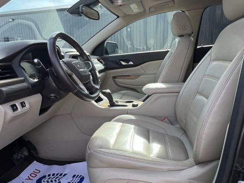 Used 2017 GMC Acadia Denali w/ Technology Package AWD/4WD image 9