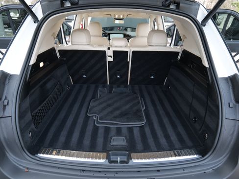 Used 2021 Mercedes-Benz GLE 350 4MATIC w/ AMG Line Exterior image 60