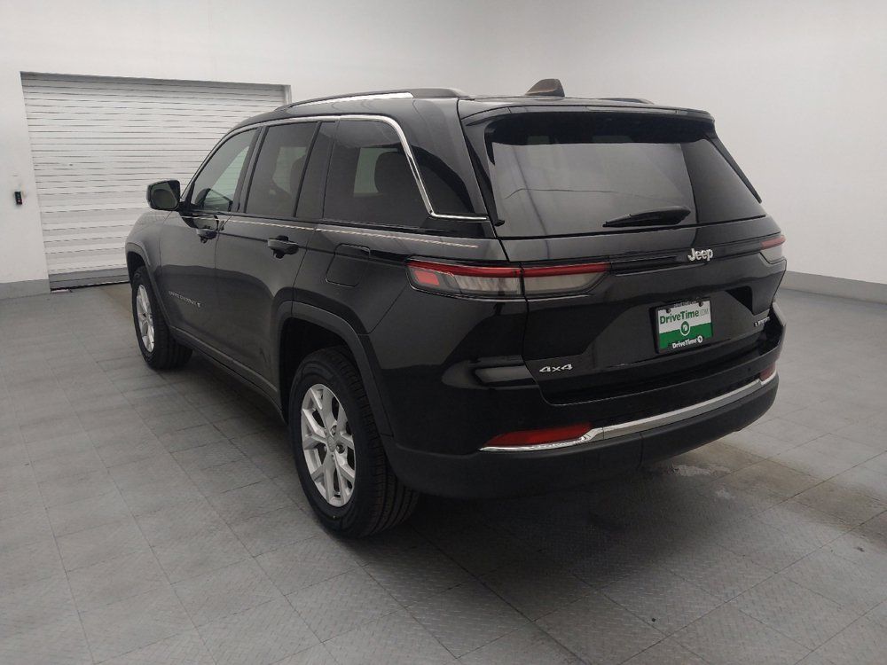 Used 2023 Jeep Grand Cherokee Limited w/ Trailer Tow Prep Group (B) AWD/4WD image 5