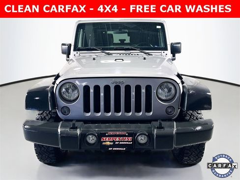 Used 2016 Jeep Wrangler Sport image 2