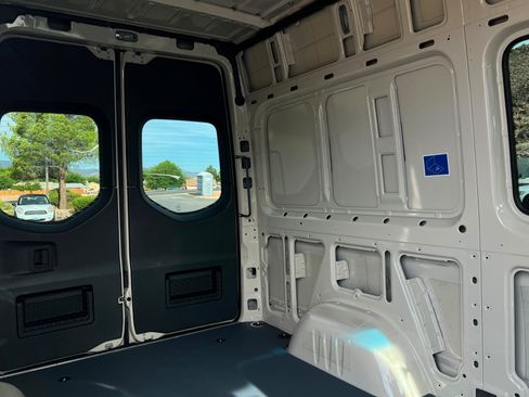 New 2026 Mercedes-Benz Sprinter 2500 image 19