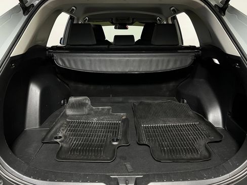Certified 2022 Toyota RAV4 XLE FWD image 24