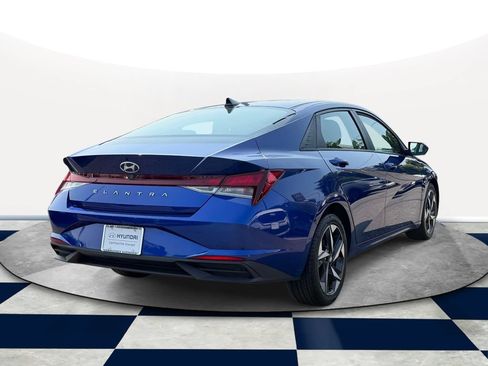 Certified 2023 Hyundai Elantra SEL w/ Convenience Package FWD image 5