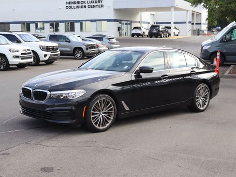 Used 2020 BMW 530i w/ Convenience Package RWD image 5