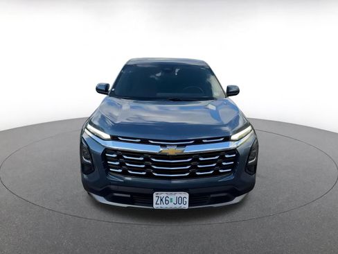 Used 2025 Chevrolet Equinox LT image 4