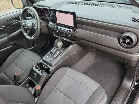 Used 2024 Chevrolet Colorado W/T image 36