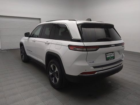 Used 2022 Jeep Grand Cherokee Limited 4xe w/ Luxury Tech Group II AWD/4WD image 5