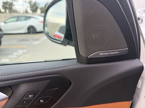 Used 2026 BMW X5 sDrive40i image 13