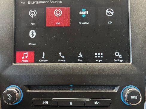 Used 2018 Ford Fusion SE w/ Fusion SE Technology Package image 26