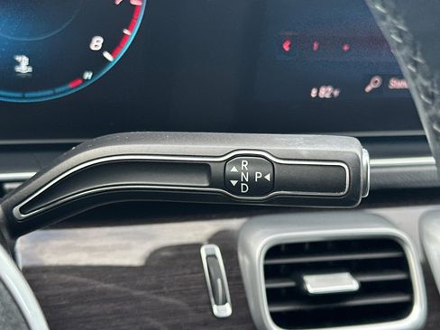 Used 2020 Mercedes-Benz GLE 350 4MATIC w/ Premium Package image 22