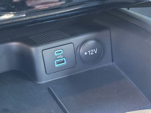 Certified 2023 Ford Escape SE image 24