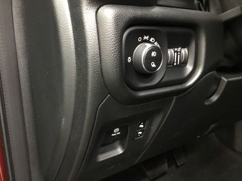 Used 2023 RAM 1500 Laramie AWD/4WD image 9