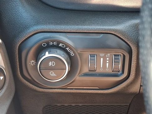 Used 2020 Jeep Gladiator Mojave AWD/4WD image 33