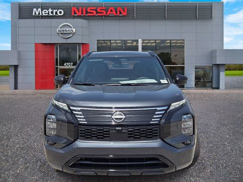 New 2026 Nissan Rogue Platinum AWD/4WD image 2