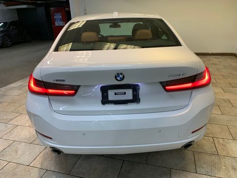 Used 2023 BMW 330i xDrive Sedan w/ Driving Assistance Package AWD/4WD image 7