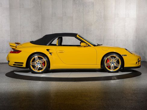 Used 2008 Porsche 911 Turbo AWD/4WD image 2
