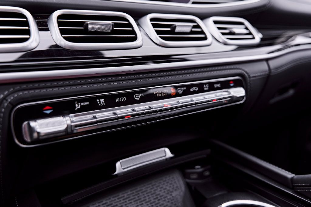 Used 2024 Mercedes-Benz Maybach GLS 600 4MATIC image 74