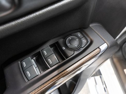 Used 2020 Chevrolet Silverado 1500 LT w/ All-Star Edition image 15