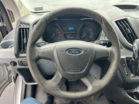 Used 2015 Ford Transit 250 130 Medium Roof image 18