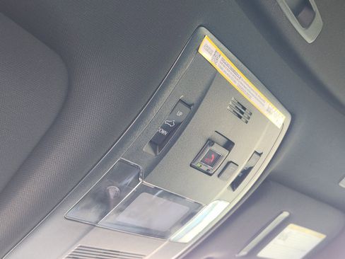 Used 2025 Lexus UX 300h FWD image 30