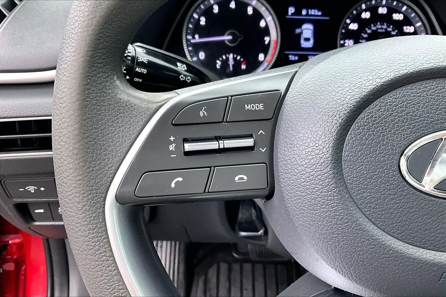 Used 2023 Hyundai Sonata SE w/ Preferred Accessory Package FWD image 22