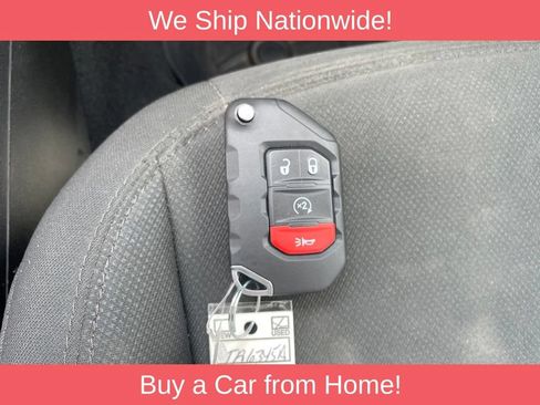 Used 2018 Jeep Wrangler Unlimited Sahara AWD/4WD image 22