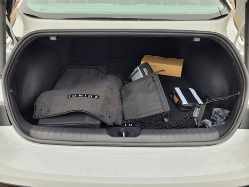 Certified 2025 Hyundai Ioniq 6 SEL image 33