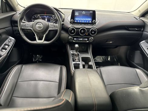 Used 2023 Nissan Sentra SR w/ SR Premium Package FWD image 24