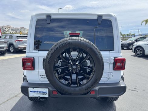 Used 2025 Jeep Wrangler Sahara w/ Safety Group image 9