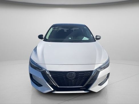 Used 2021 Nissan Sentra SR image 3