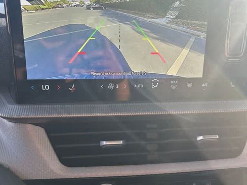 Used 2025 Ford Explorer Active RWD image 9