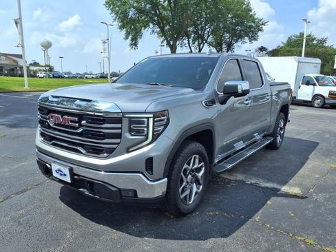 Certified 2023 GMC Sierra 1500 SLT w/ SLT Premium Package image 3