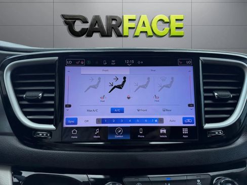 Used 2022 Chrysler Pacifica Touring-L FWD image 32