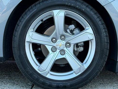 Used 2019 Chevrolet Volt LT w/ Power Convenience Package FWD image 33
