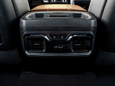Used 2026 GMC Sierra 1500 Denali Ultimate AWD/4WD image 34