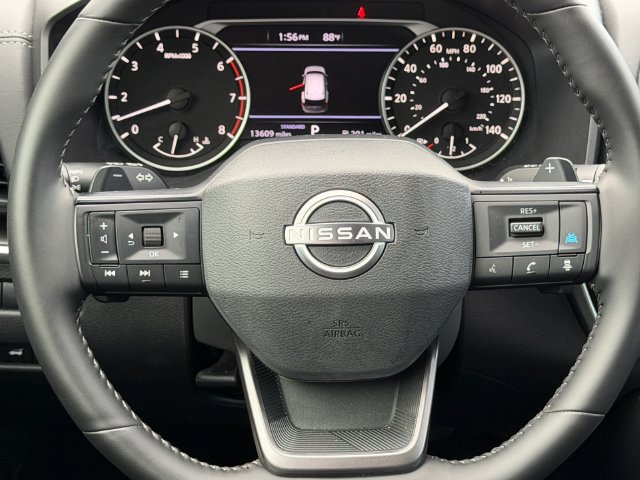 Used 2025 Nissan Rogue SV FWD image 14