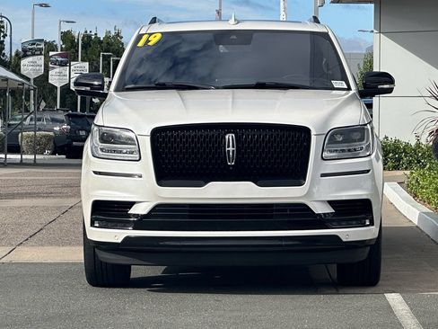 Used 2019 Lincoln Navigator Reserve AWD/4WD image 6