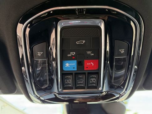 Used 2021 Jeep Grand Cherokee L Overland AWD/4WD image 21