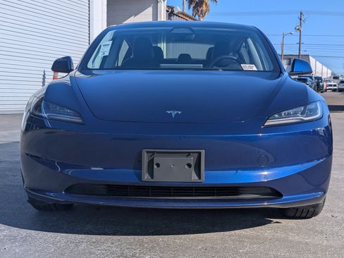 Used 2024 Tesla Model 3 Standard Range RWD image 5