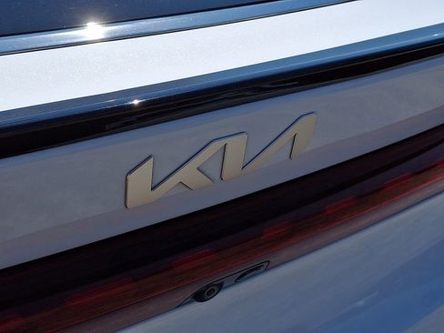 Used 2023 Kia K5 GT-Line AWD/4WD image 33