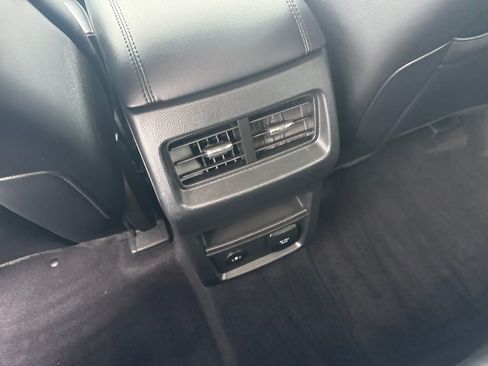 Used 2024 Ford Edge SEL w/ Convenience Package image 28