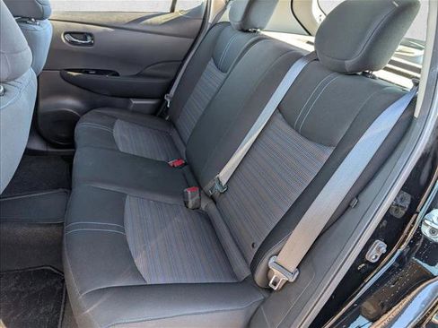 Used 2019 Nissan Leaf SV w/ SV Technology Package image 18