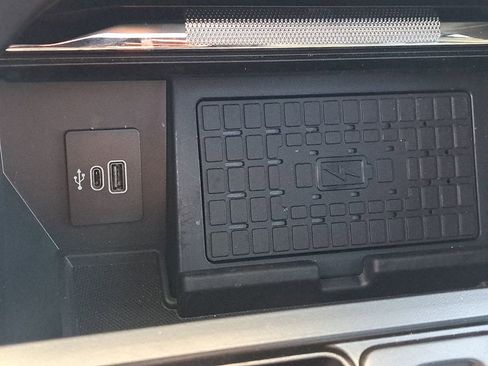 Used 2025 Ford F150 Platinum w/ Equipment Group 702A High image 30