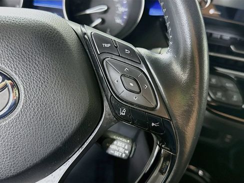 Certified 2021 Toyota C-HR XLE FWD image 20