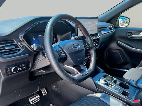 Used 2024 Ford Escape ST-Line w/ Tech Pack #1 FWD image 18